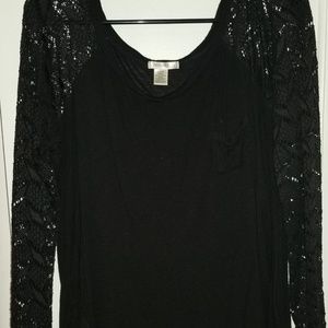 Long sleeve shirt, woven sleeves